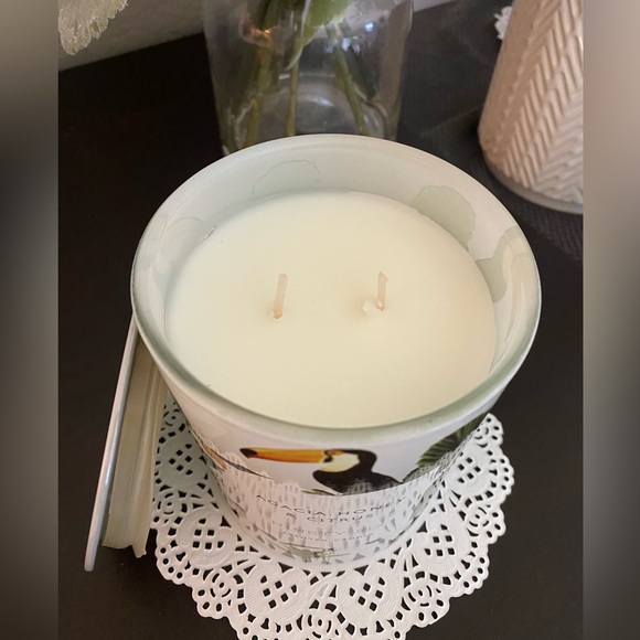 🆕🕯️ RARE NINETY-SIX “ACACIA HONEY & CITRUS” 14.6OZ SCENTED CANDLE. NEVER USED! - Picture 4 of 8